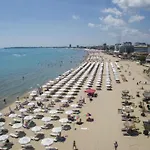 Sunny View - Menada Apartament *