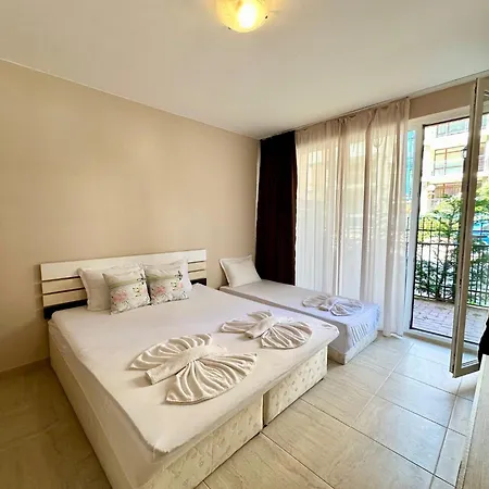 Sunny View - Menada Slantchev Briag