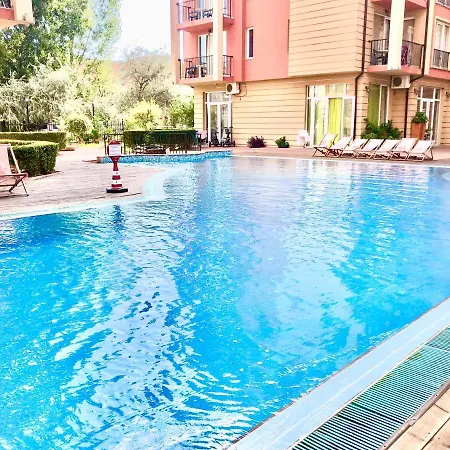 Sunny View - Menada ساني بيتش